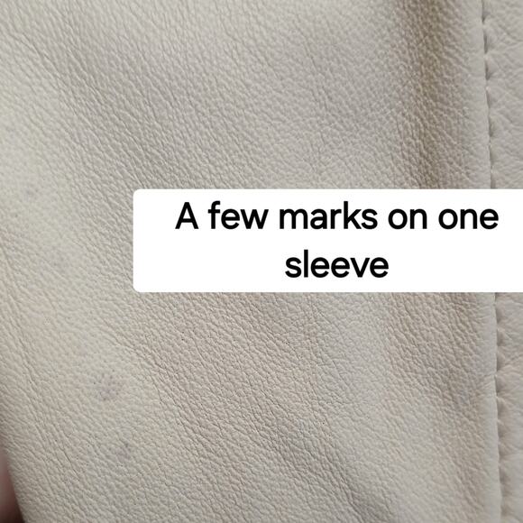 BCBGMAXAZRIA SZ L 100% Leather Butter Tan Short 3 Button Collared Jacket Pockets - Picture 6 of 8